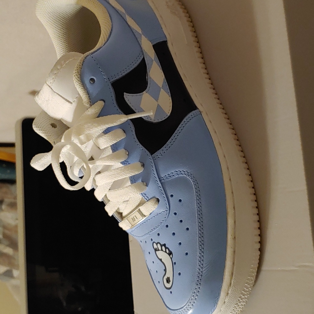 Nike custom unc air force size 11
